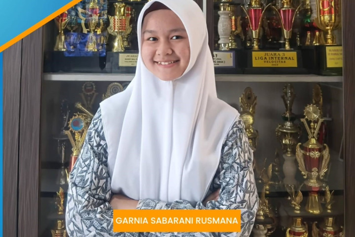 Perwakilan FLS3N Menyanyi Solo Putri Tingkat Kota Cimahi 2025