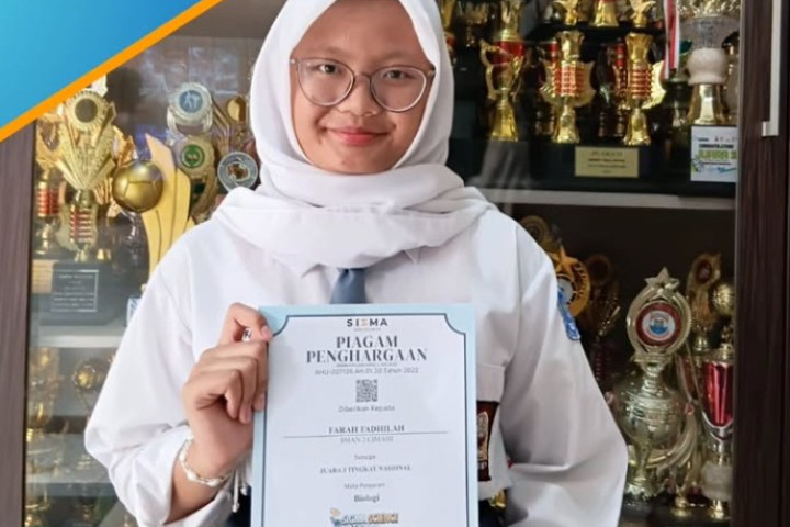 Farah Fadhilah Juara 3 Bidang Biologi Tingkat Nasional dalam kegiatan Sigma Science National Competition 2.0 2025