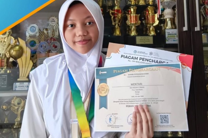 Selamat dan Sukses Mentari Peraih Medali Emas Bidang Biologi Olimpiade Siswa Prestasi Tingkat Nasional 2025